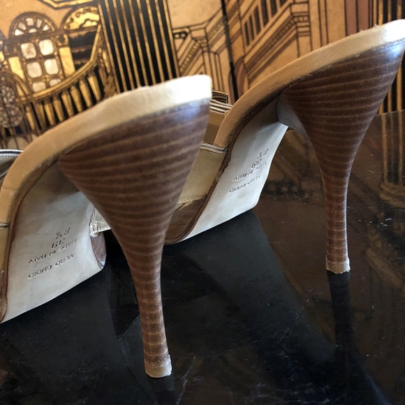 BCBG MAXAZARIA EU 39 US 8.5-9 - Picture 3 of 5